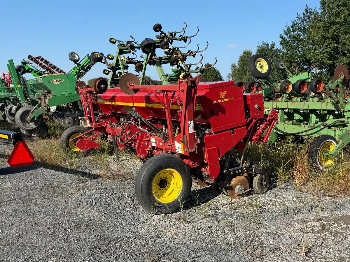 Photo de la Galerie 1 pour Sunflower 9412 Semoir