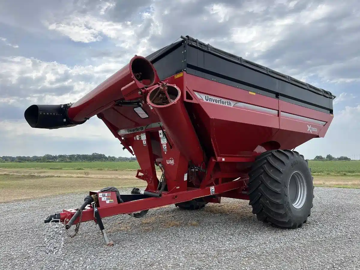 Gallery image 1 for 2021 Unverferth 1019 XTREME Grain Cart