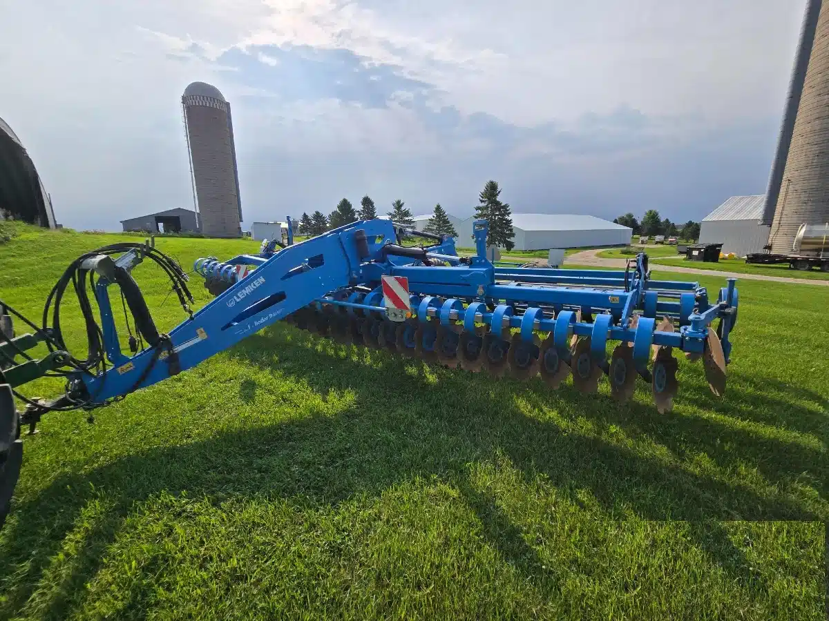Gallery image 1 for Lemken HELIDOR 9/700KA Dethatcher