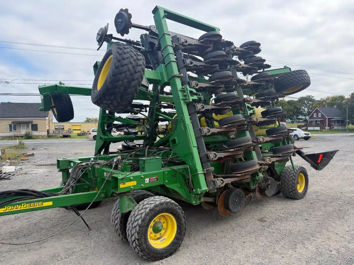 Gallery image 1 for 2013 John Deere 1990 CCS Drill