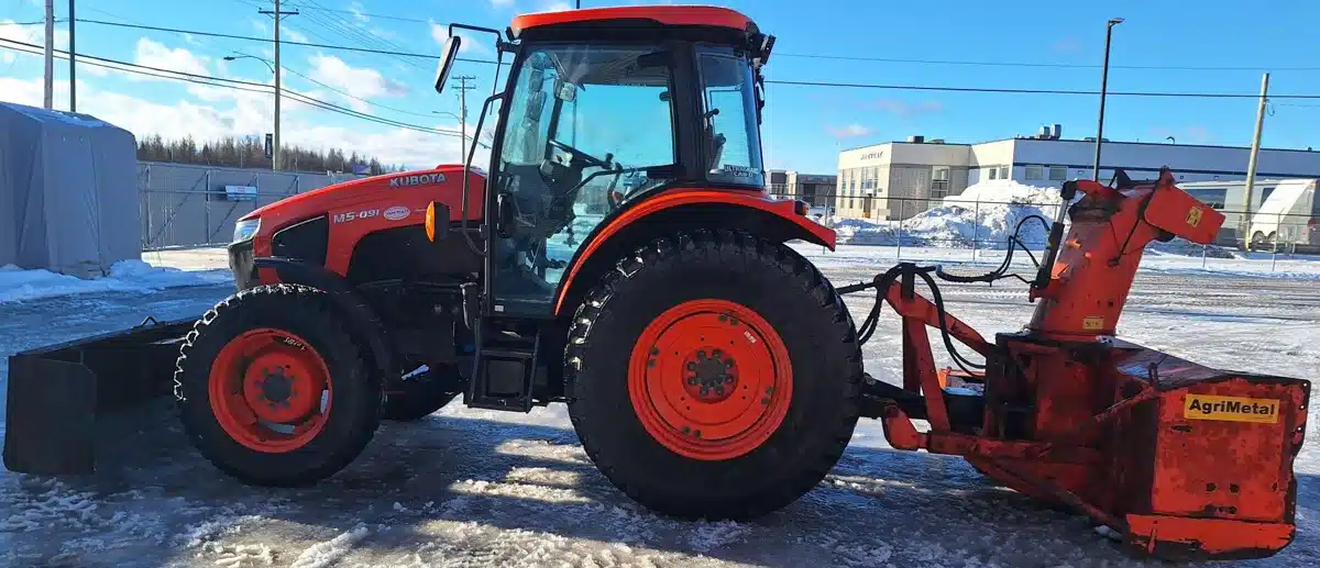 Gallery image 2 for Used 2021 Kubota M5-091 Tractor