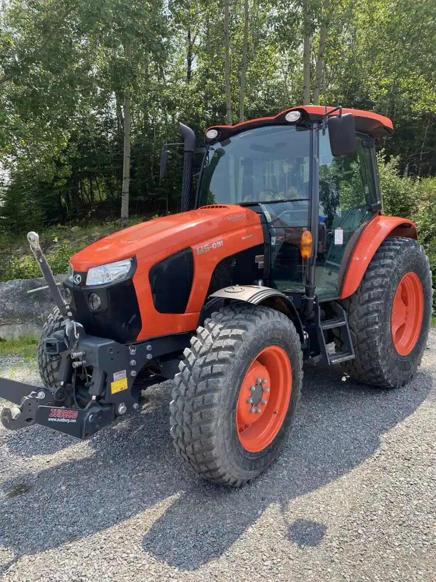 Gallery image 1 for Used 2023 Kubota M5-091 Tractor