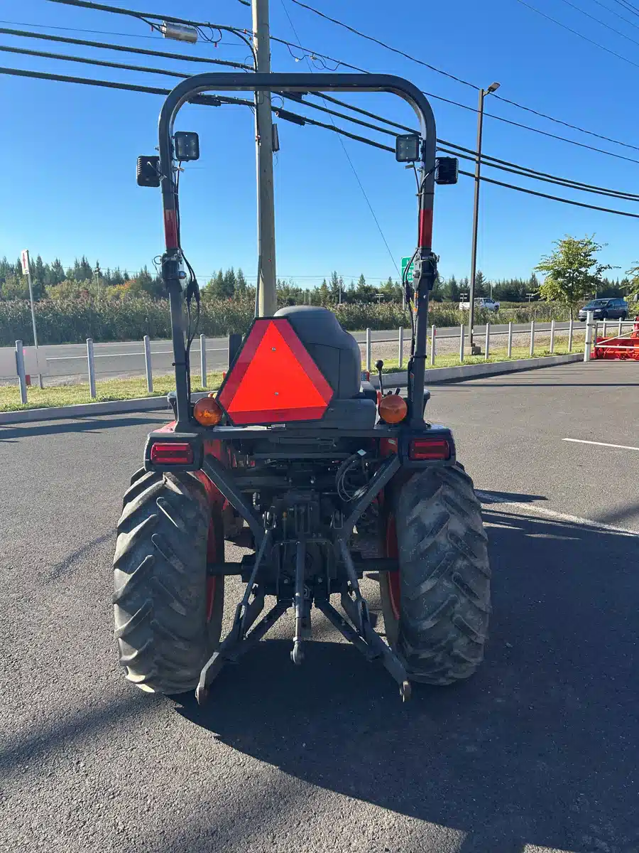 Gallery image 2 for Used 2022 Kubota LX2610 Tractor