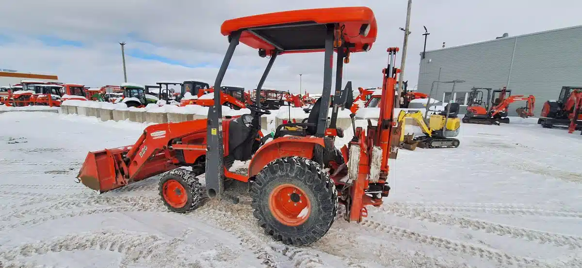 Gallery image 2 for Used 2019 Kubota B26 Backhoe Loader