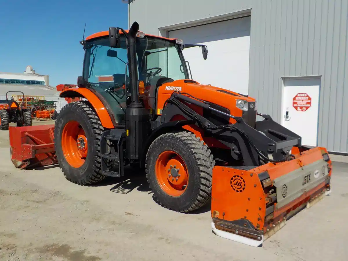 Gallery image 1 for 2018 Kubota M6-111DTCC-F Tractor