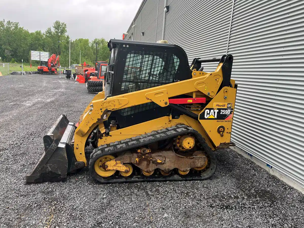 Gallery image 1 for Used 2015 Caterpillar 259D Track Loader