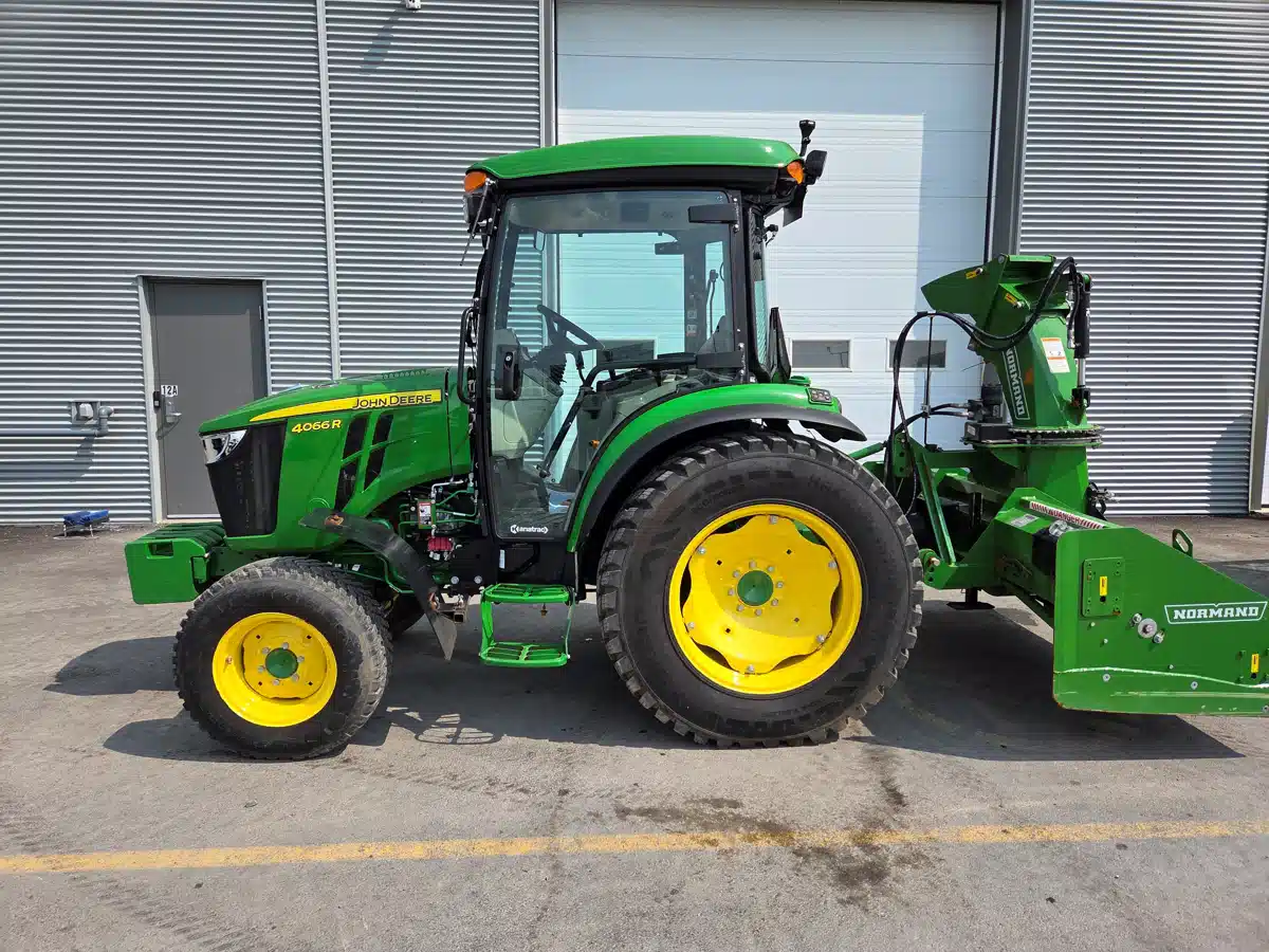 Gallery image 1 for Used 2024 John Deere 4066R Tractor