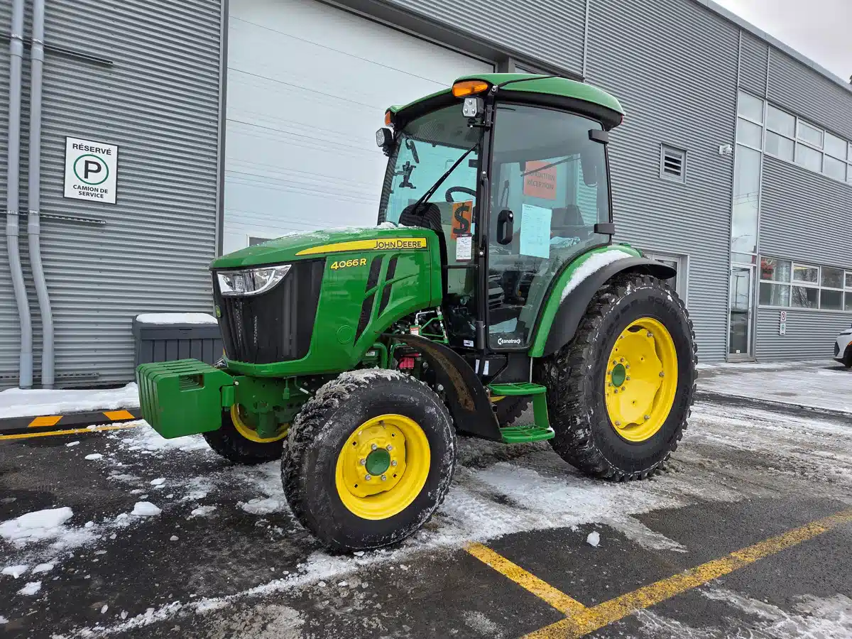 Gallery image 1 for Used 2024 John Deere 4066R Tractor