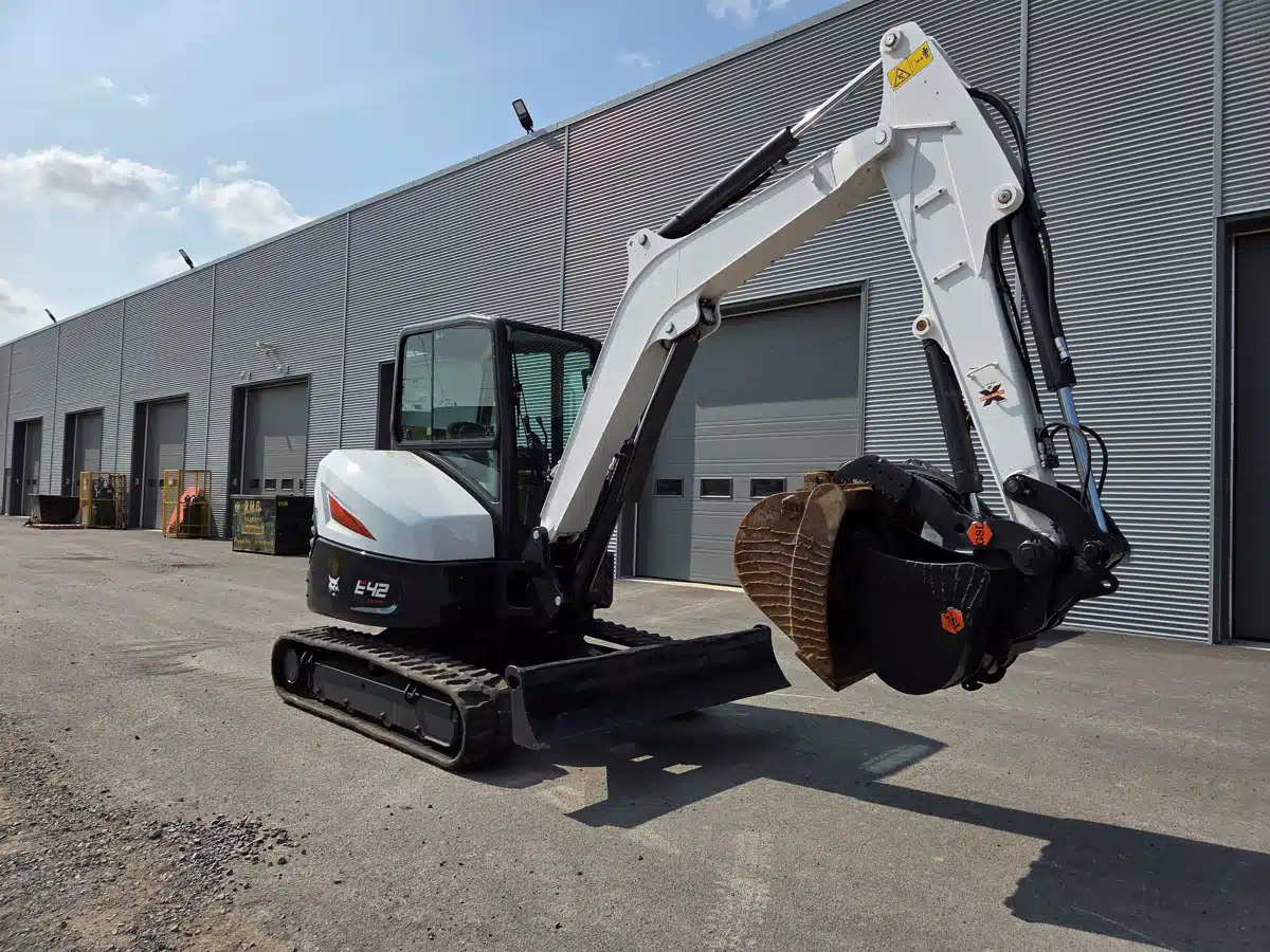 Gallery image 2 for Used 2023 Bobcat E42 Excavator