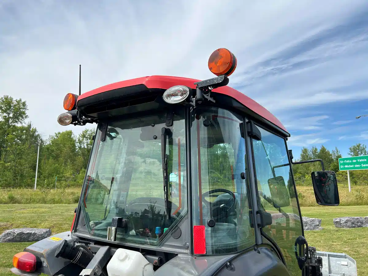 Gallery image 2 for 2020 Kubota M4N-071HDCC12 Tractor