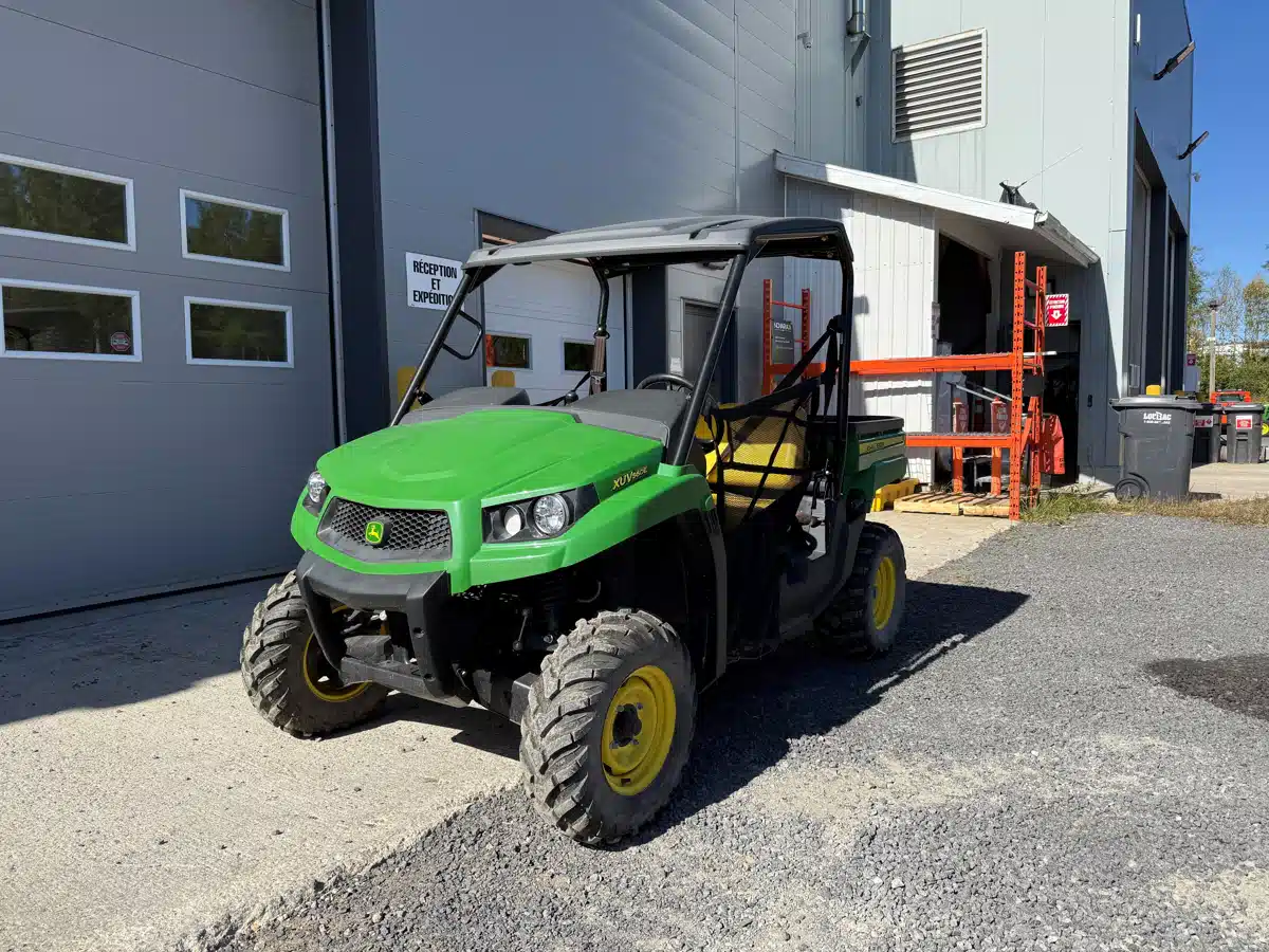 Gallery image 1 for Used 2020 John Deere XUV560E Tractor