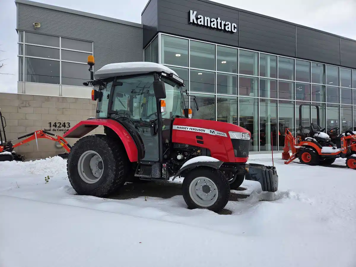 Gallery image 1 for Used 2022 Massey Ferguson 2850M Tractor
