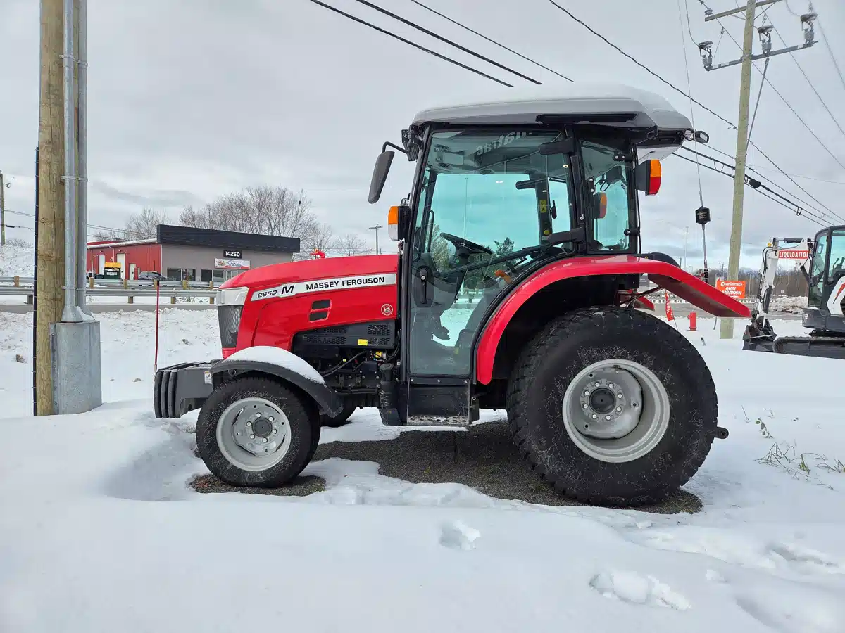 Gallery image 2 for Used 2022 Massey Ferguson 2850M Tractor