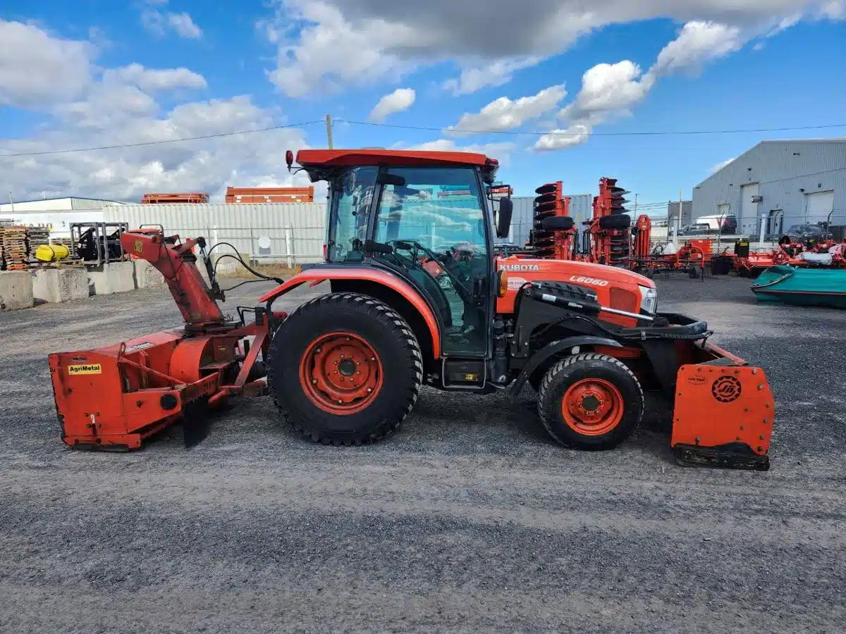 Gallery image 1 for Used 2019 Kubota L6060 Tractor