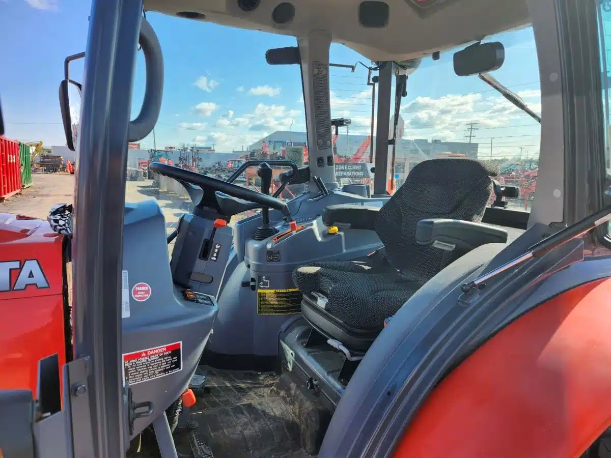 Gallery image 2 for Used 2020 Kubota L6060 Tractor