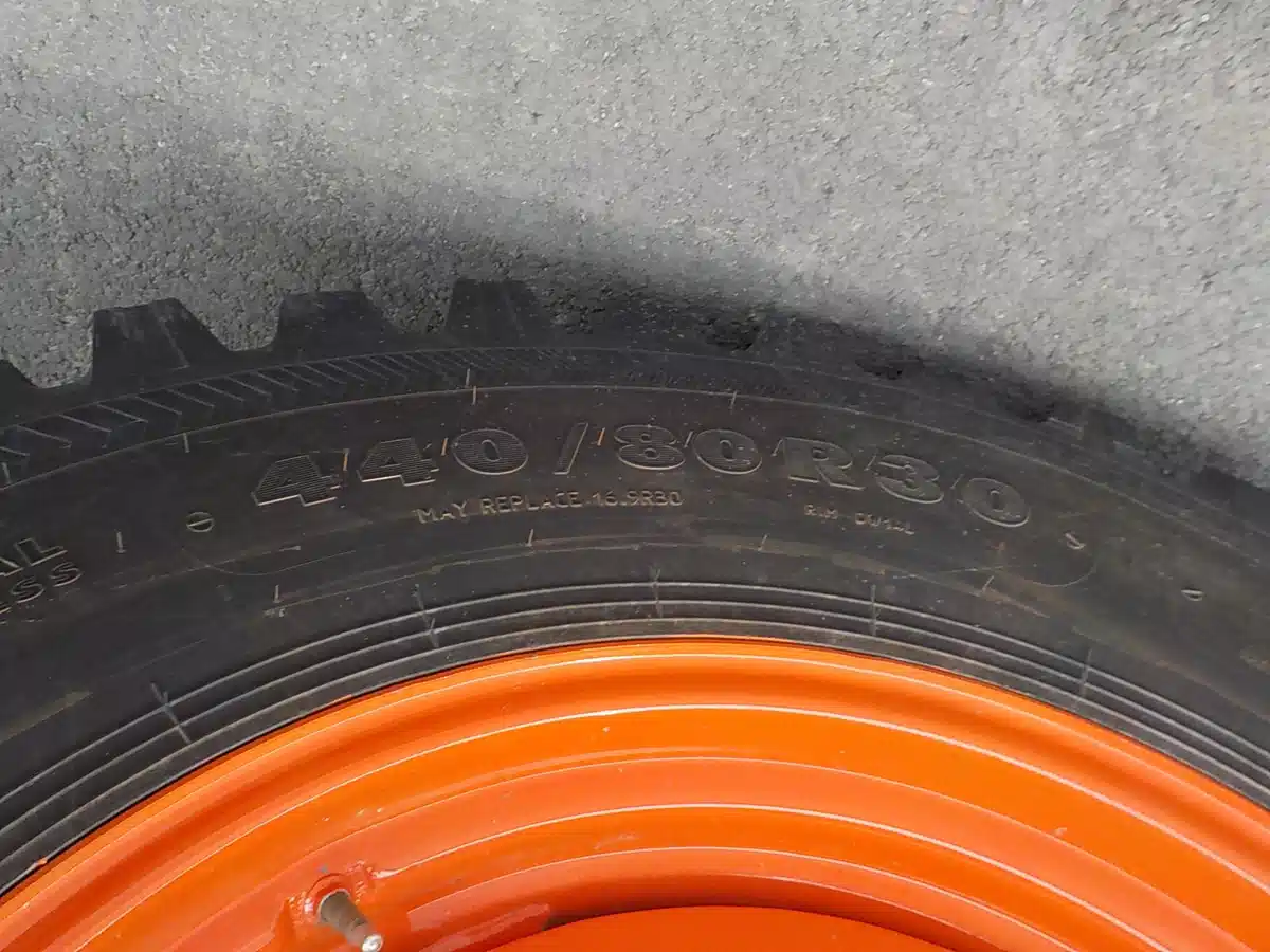 Gallery image 2 for Used 2018 Kubota M5-091 Tractor