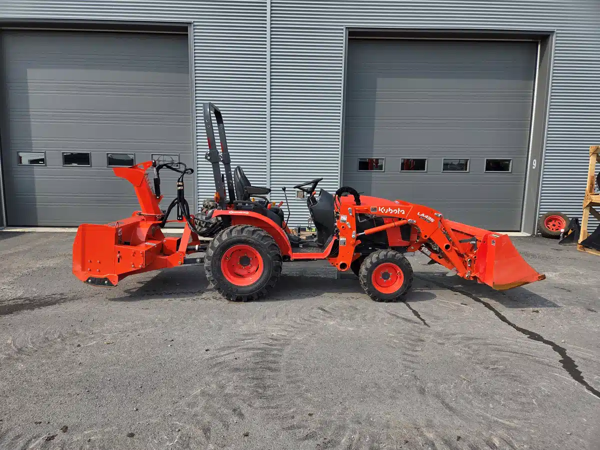 Used 2023 Kubota B2301 Tractor