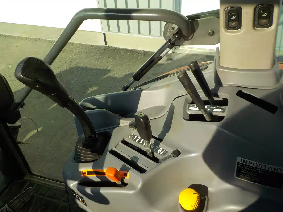 Gallery image 2 for Used 2019 Kubota L6060 Tractor