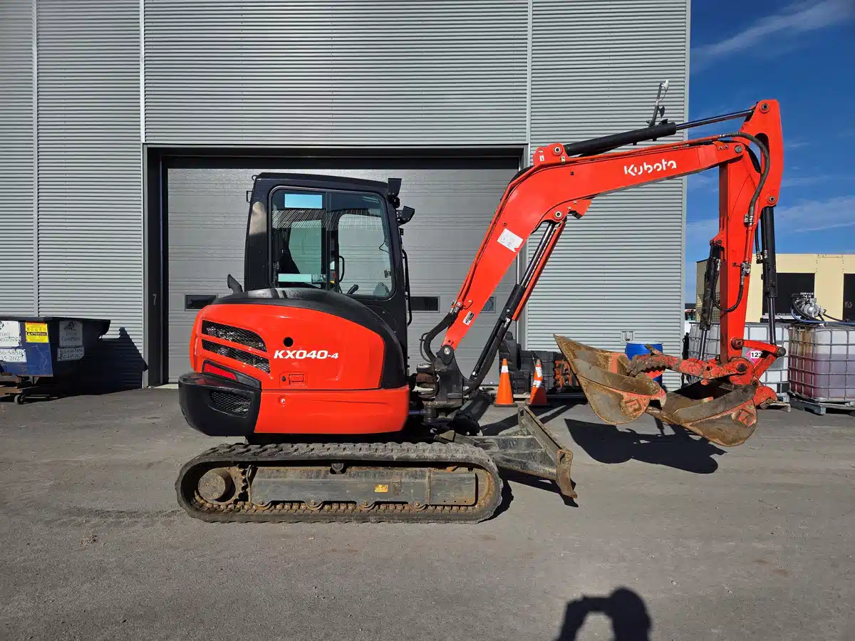 Gallery image 2 for Used 2021 Kubota KX040-4 Excavator
