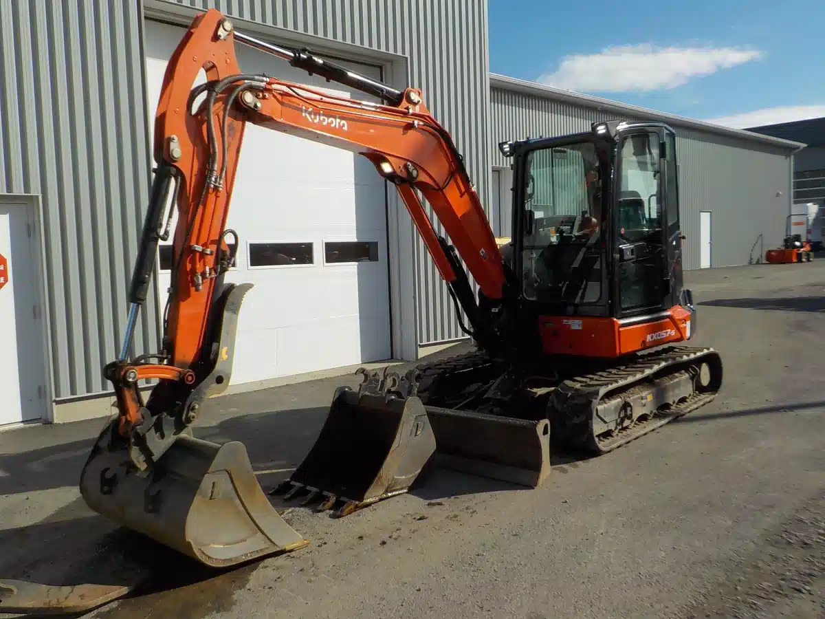 Gallery image 1 for 2023 Kubota KX057-5GA Excavator