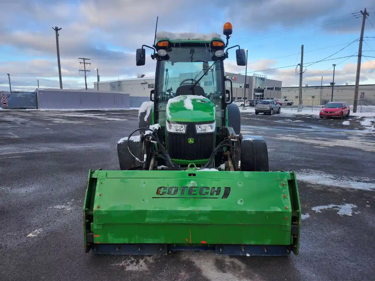 Gallery image 2 for 2023 John Deere 4066R Tractor