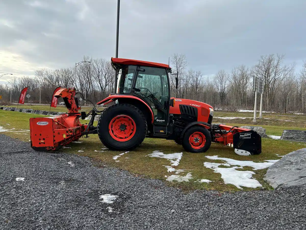 Gallery image 2 for 2019 Kubota L6060 Tractor
