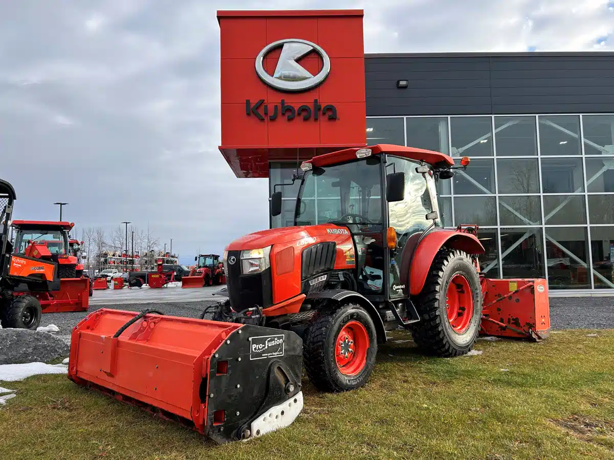 Gallery image 1 for 2019 Kubota L6060 Tractor