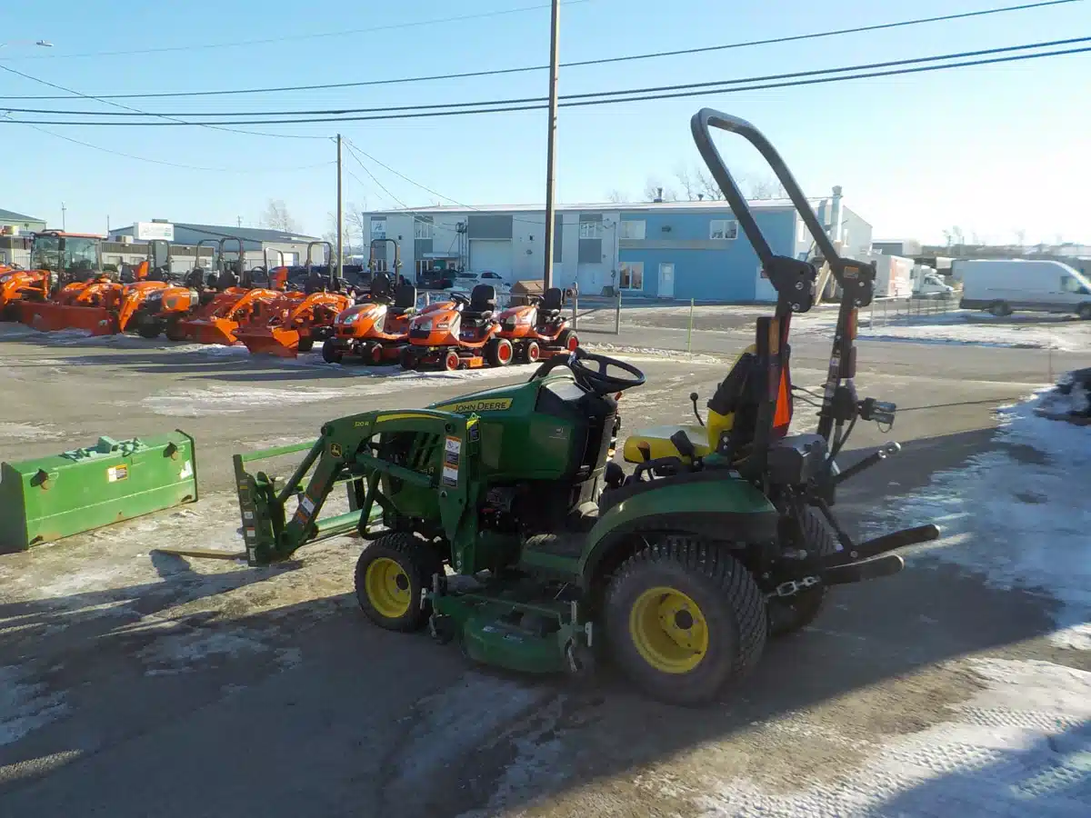 Gallery image 1 for 2019 John Deere 1025R Tractor