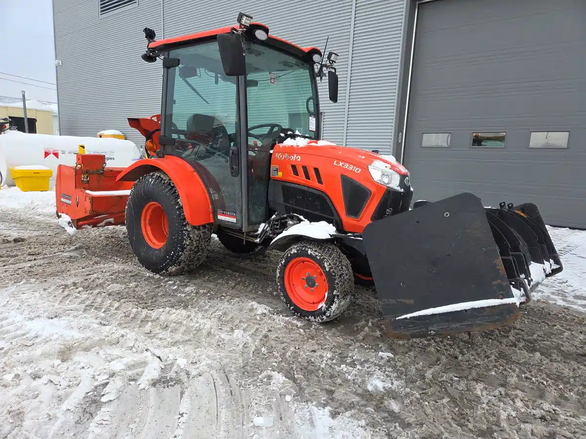 2020 Kubota LX3310 Tractor