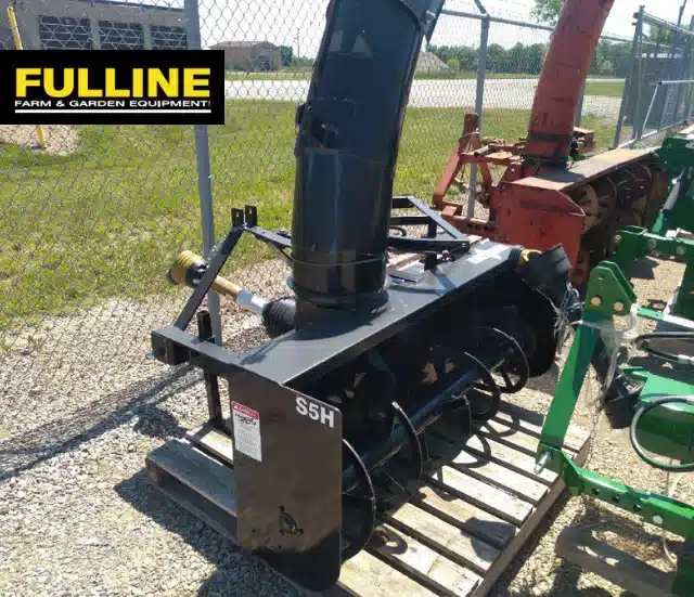 Gallery image 1 for Used 2016 Lucknow S5H Snow Blower