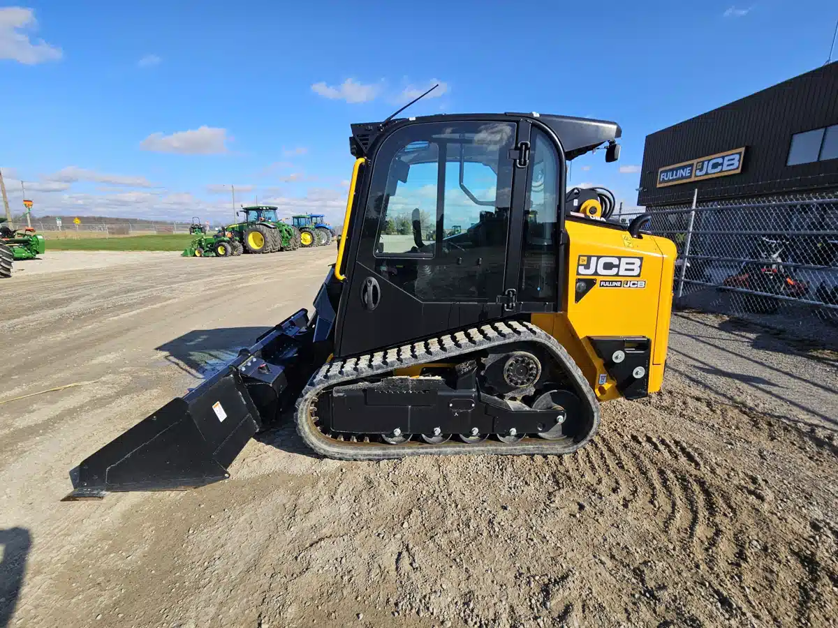Gallery image 2 for Used 2023 JCB 2TS-7T Track Loader