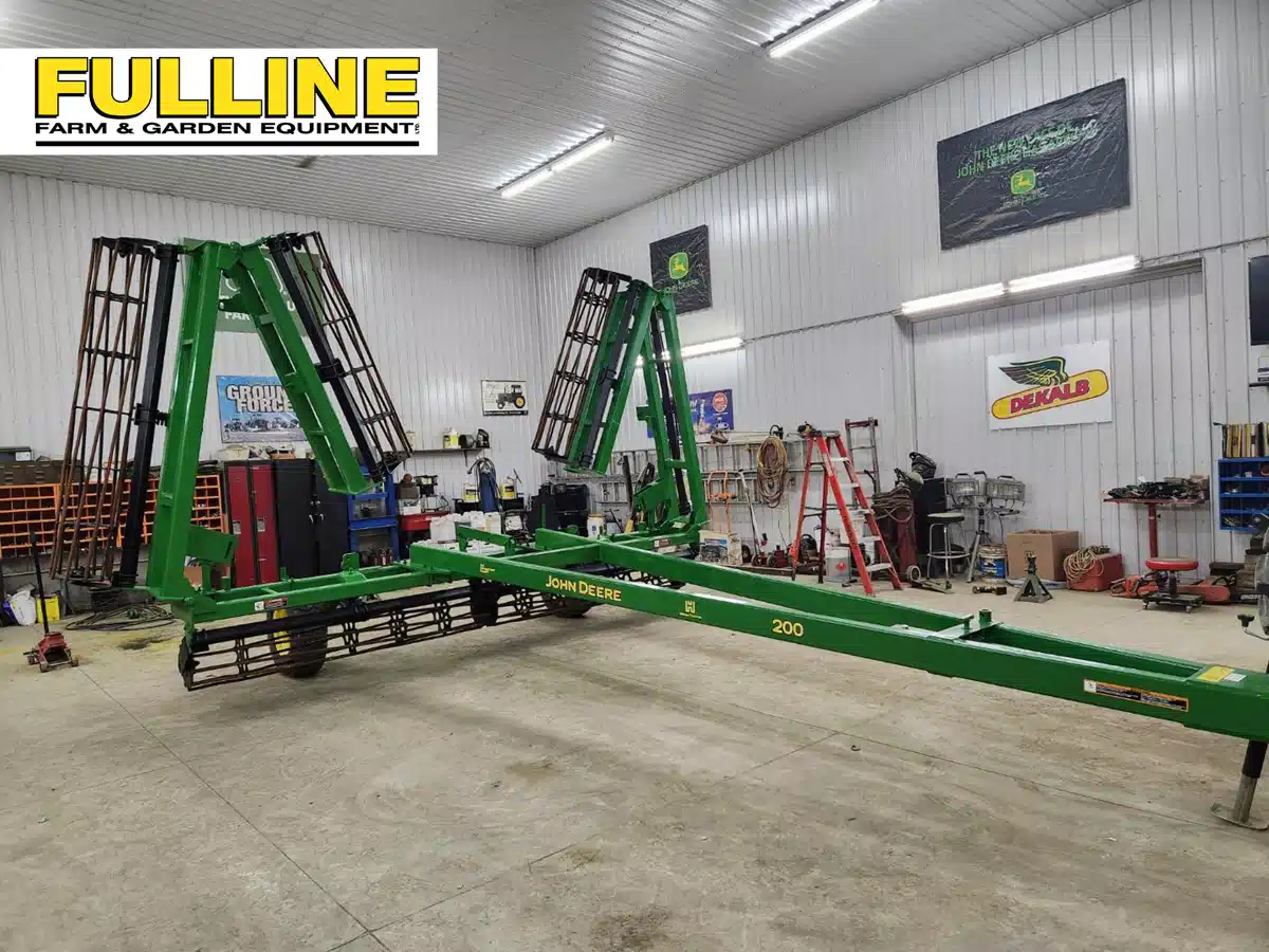 Gallery image 1 for Used 2001 John Deere 200 Rotary Harrow