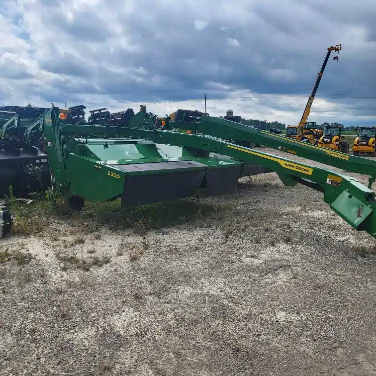 Gallery image 2 for Used 2023 John Deere S300 Mower Conditioner