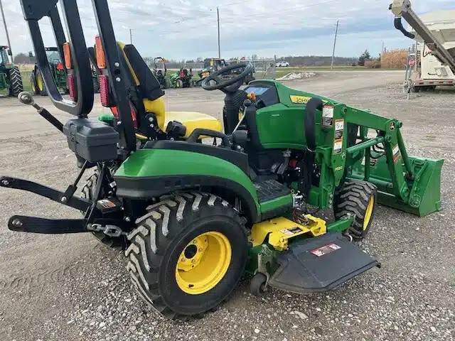 Gallery image 2 for Used 2015 John Deere 1025R Tractor