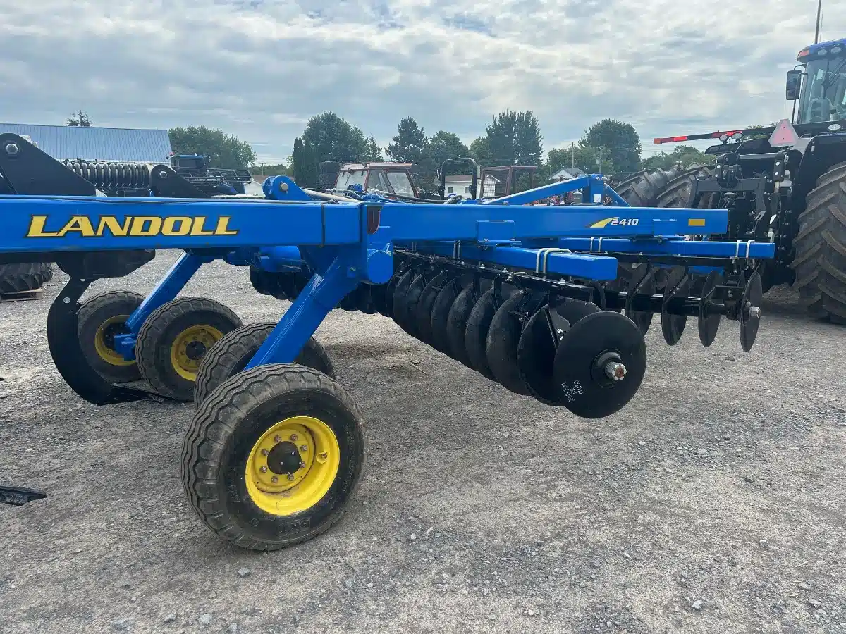 Gallery image 2 for Used 2021 Landoll 2410-7-24 Disc Ripper