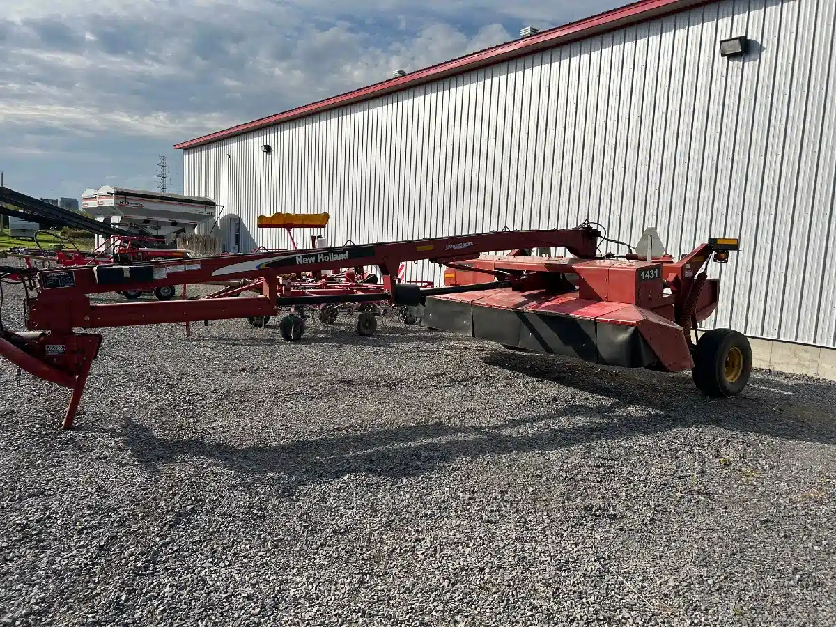 Gallery image 1 for Used New Holland 1431 Disc Mower Conditioner