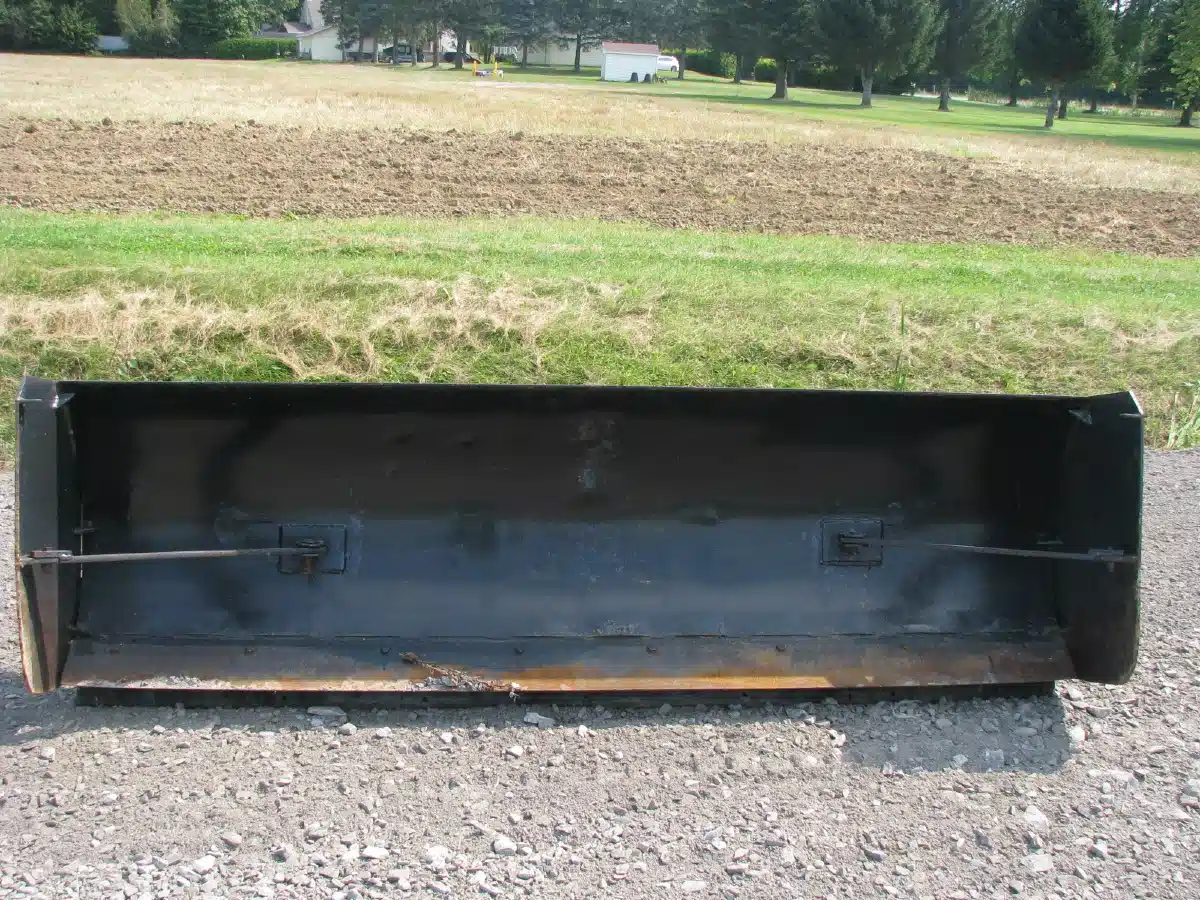 Gallery image 1 for Used Unspecified 96 pouces Snow Blade