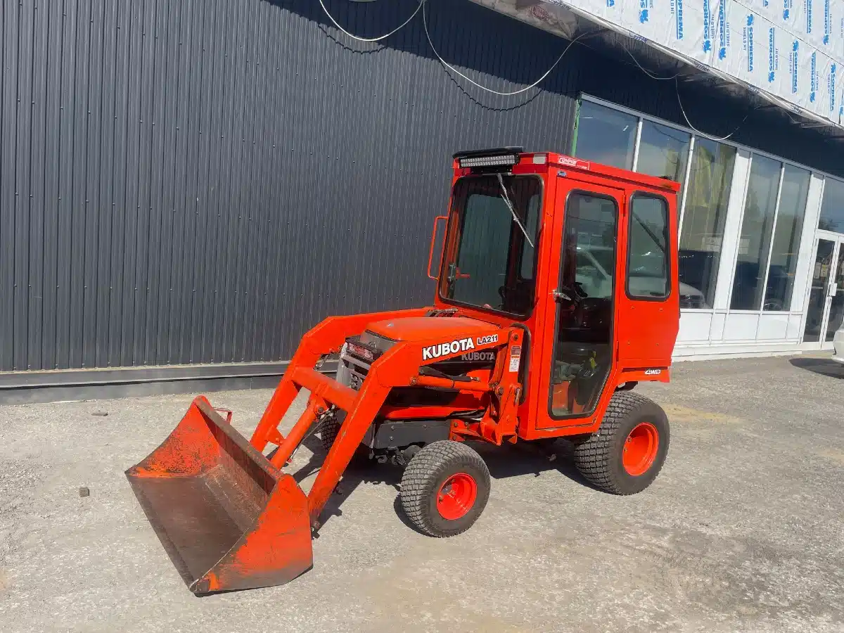 Used 2001 Kubota BX2200 Tractor