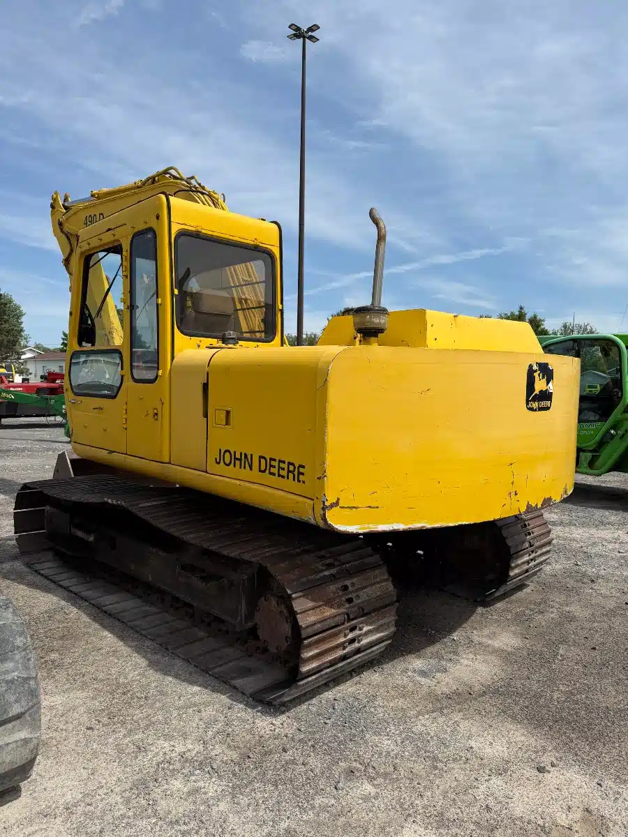 Gallery image 2 for John Deere 490E Excavator