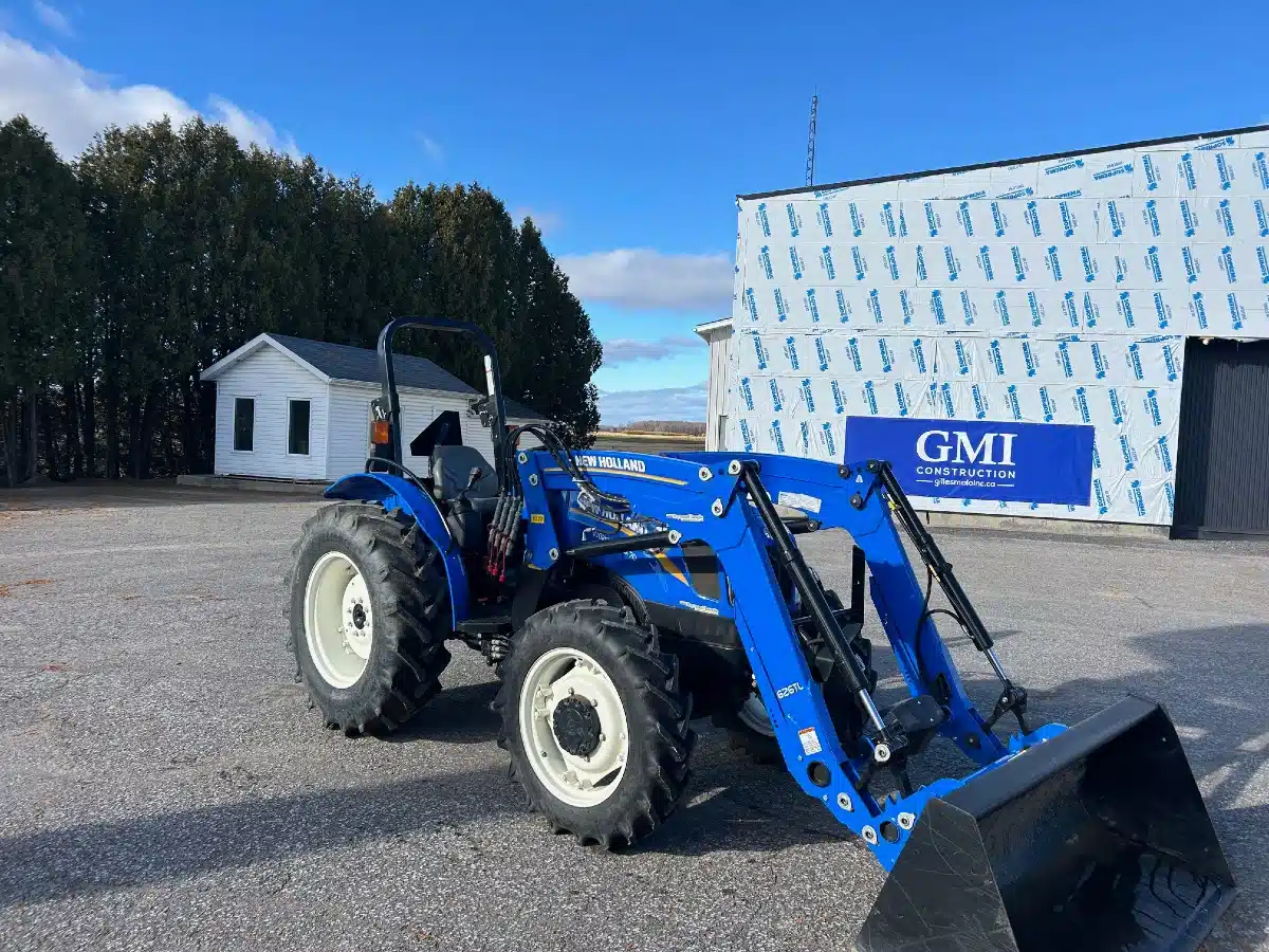 Gallery image 1 for 2023 New Holland WORKMASTER 70 Tractor