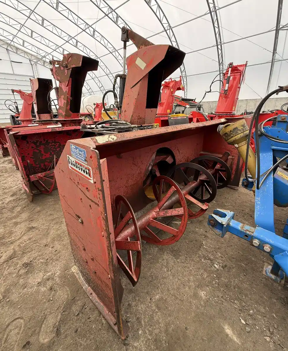 Gallery image 1 for Pronovost P-992 Snow Blower