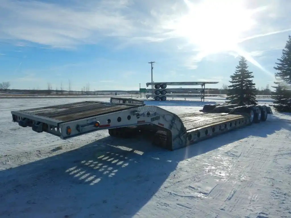Used 2000 Knight 64ton Tridem RGN Trailer - Lowbed