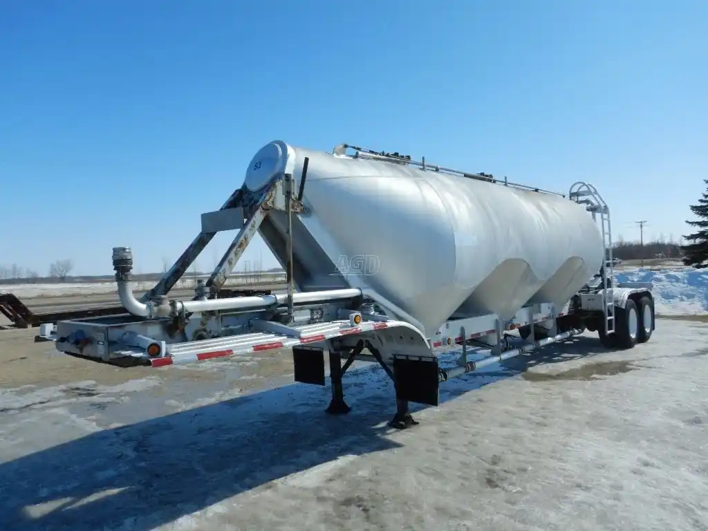 Gallery image 1 for 1997 J&L 42FT Tandem Aluminum Trailer - Pneumatic