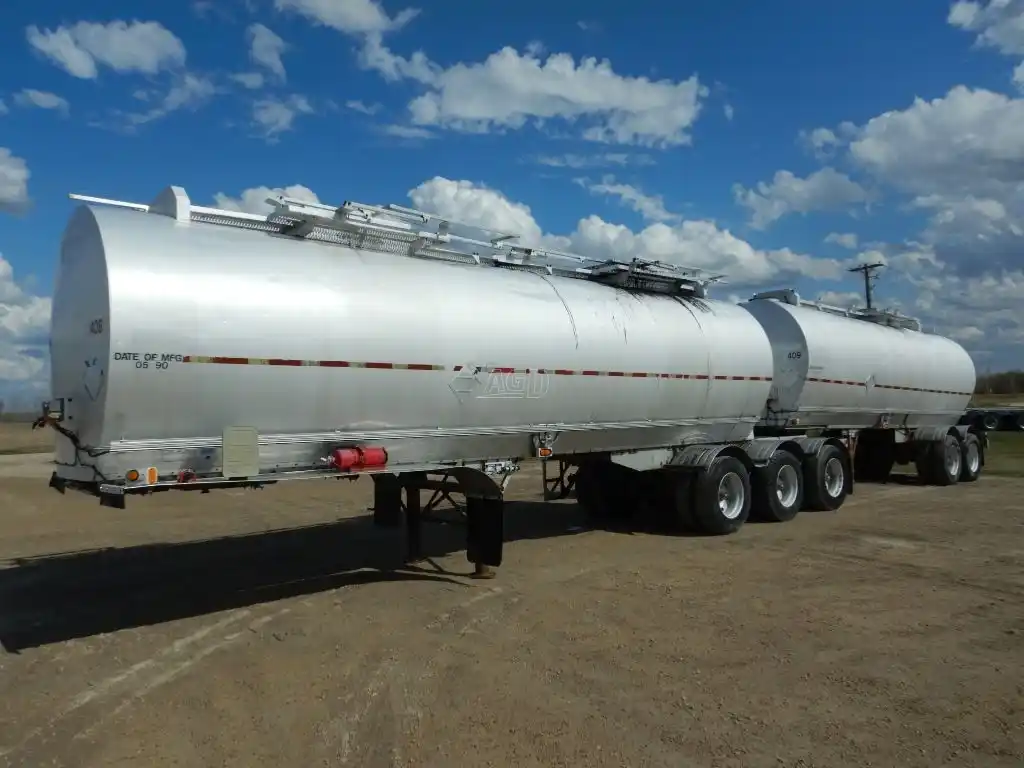 Gallery image 1 for Used 1990 Advance SUPER-B ALUMINUM Asphalt Trailer - Tanker