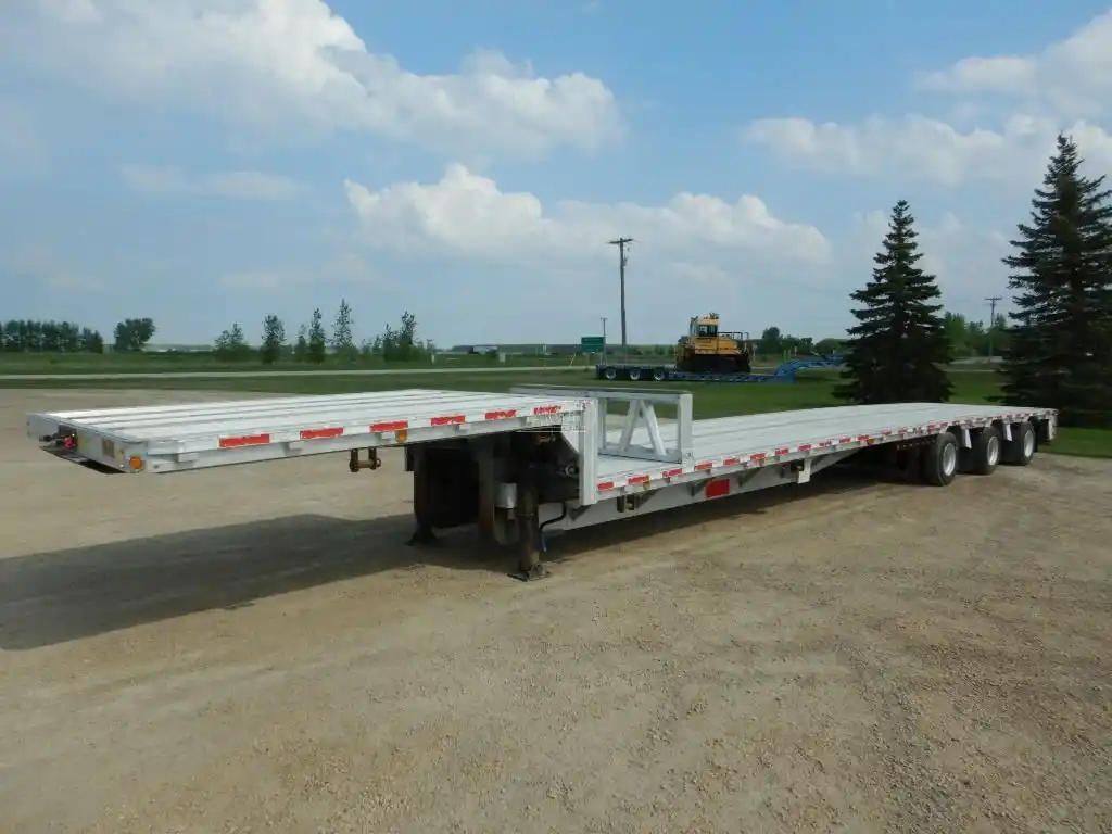 Gallery image 1 for 2013 Reitnouer 53ft Big Bubba Tridem Aluminum Lo-Pro Trailer - Step Deck