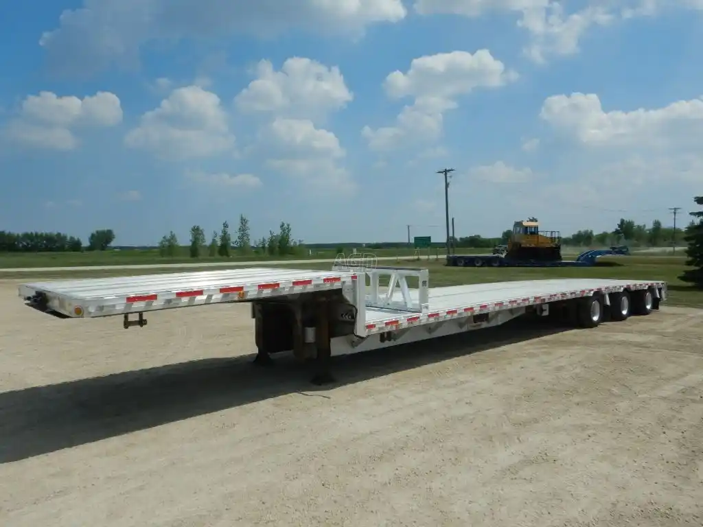 Gallery image 1 for 2013 Reitnouer 53ft Big Bubba Tridem Aluminum Lo-Pro Trailer - Step Deck