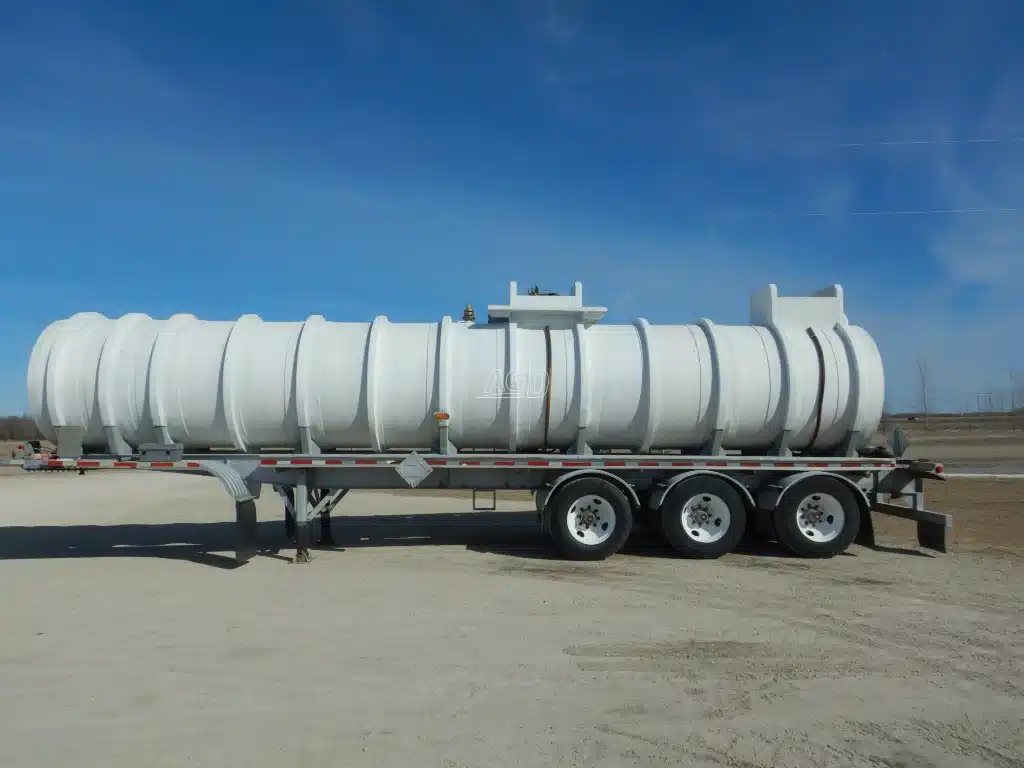 Gallery image 2 for Used 1993 Comptank Tridem FRP Trailer - Tanker