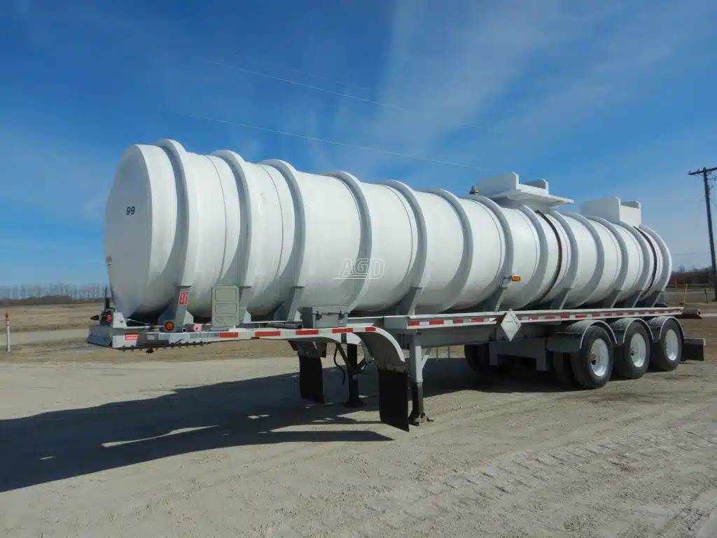 Gallery image 1 for Used 1993 Comptank Tridem FRP Trailer - Tanker