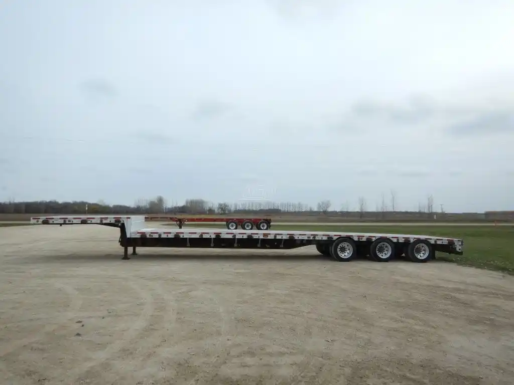 Gallery image 2 for Used 2006 Wilson 53FT Tridem Aluminum Combo Trailer - Step Deck