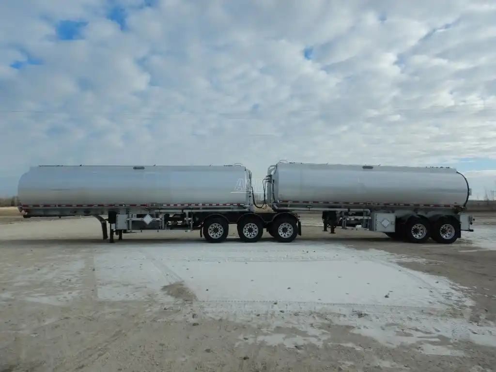 Gallery image 2 for Used 2003 Advance SUPER-B FUELER Trailer - Tanker